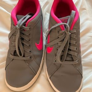 Nike Tennis Sneakers